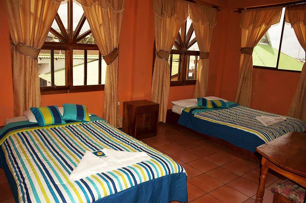 Hostal Castro Galapagos Puerto Ayora  Δωμάτιο φωτογραφία