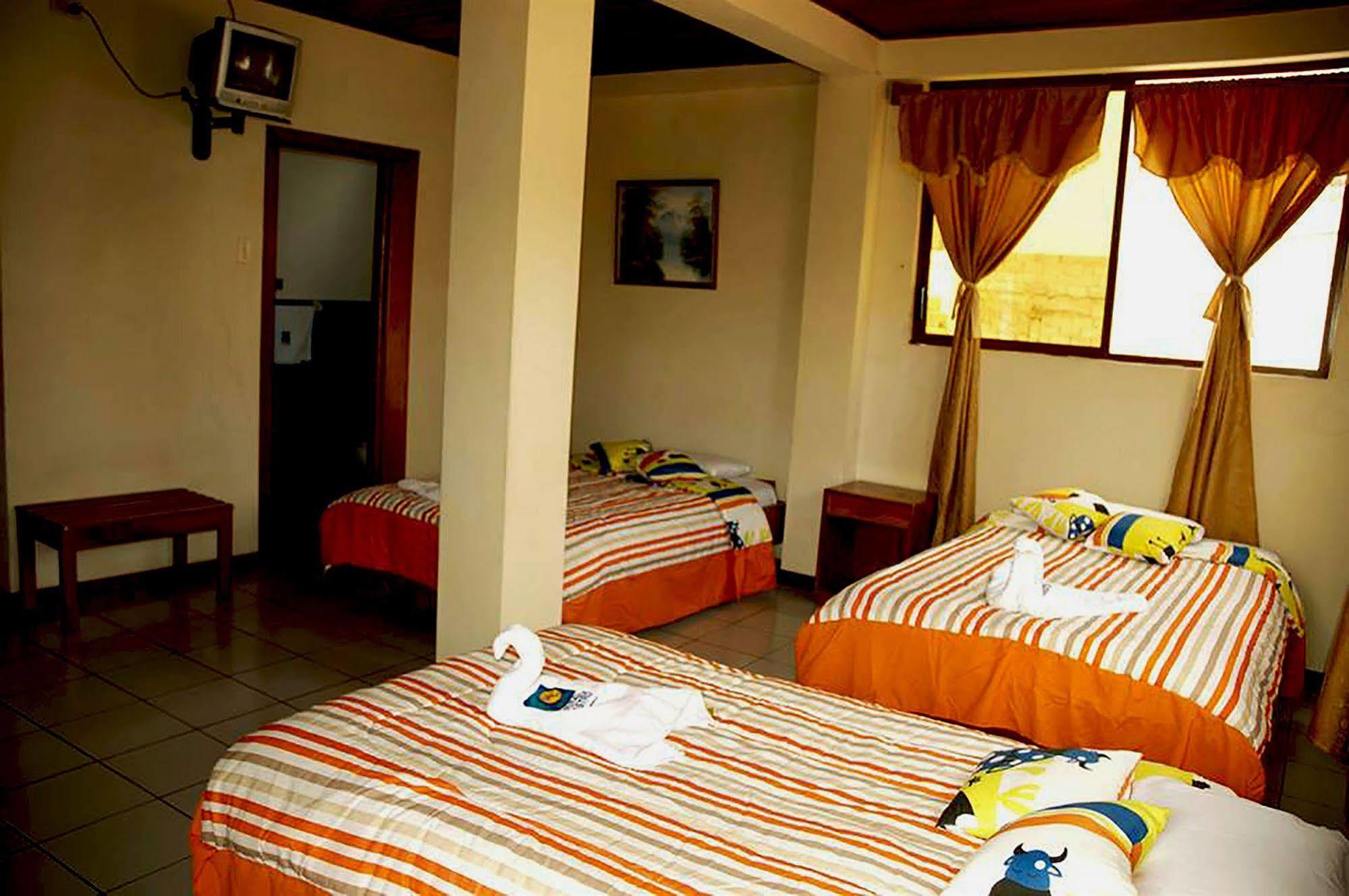 Hostal Castro Galapagos Puerto Ayora  Εξωτερικό φωτογραφία