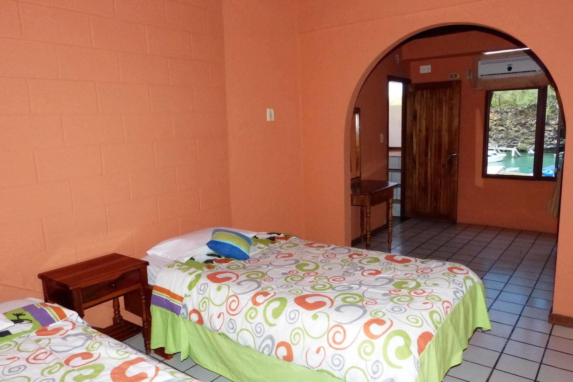 Hostal Castro Galapagos Puerto Ayora  Εξωτερικό φωτογραφία